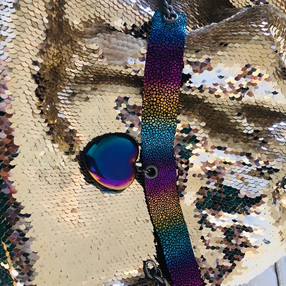 Rainbow holographic heart choker - Picture 8 of 8